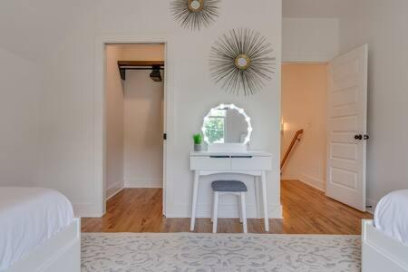Holiday home The Hart - Walk To It From Spacious Gem